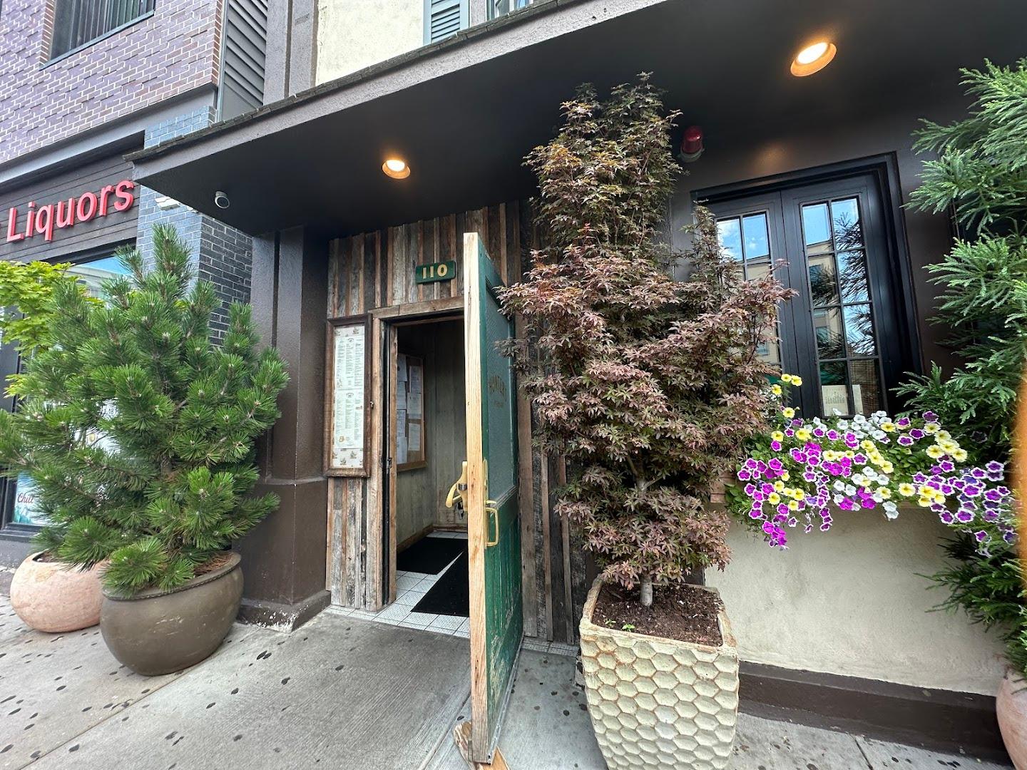 Hunter's Kitchen and Bar